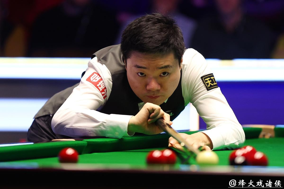 丁俊晖不敌特鲁姆普 遗憾止步斯诺克英锦赛8强